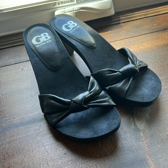 Gianni Bini Y2K Leather Knotted Kitten Heels Size 6.5 - Picture 8 of 8